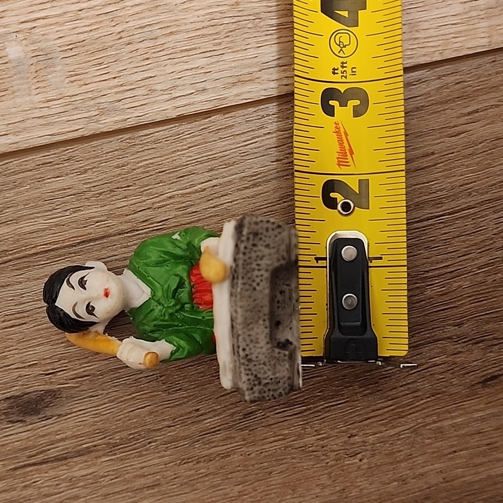 Asian Figure 6/6 - Picture 7 of 9